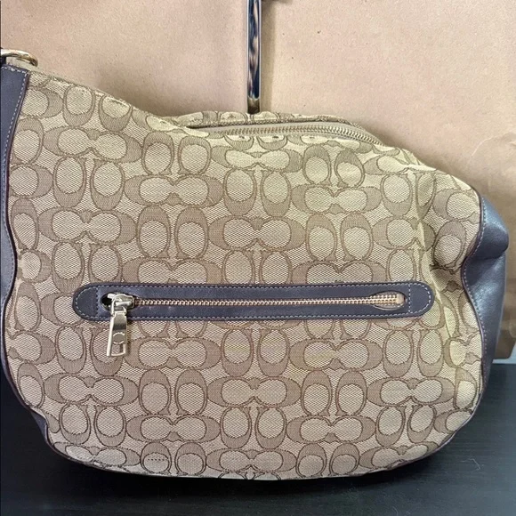 Coach Brown and Tan Hobo Bag - Picture 4 of 9